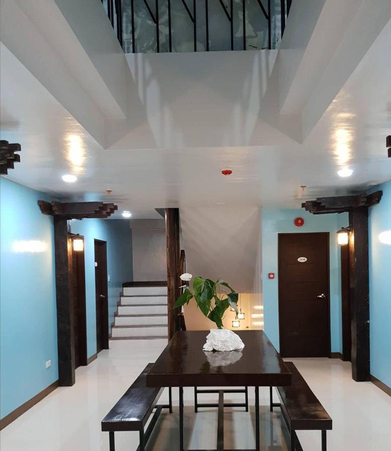 Hotel Lourdes Laoag Exterior photo