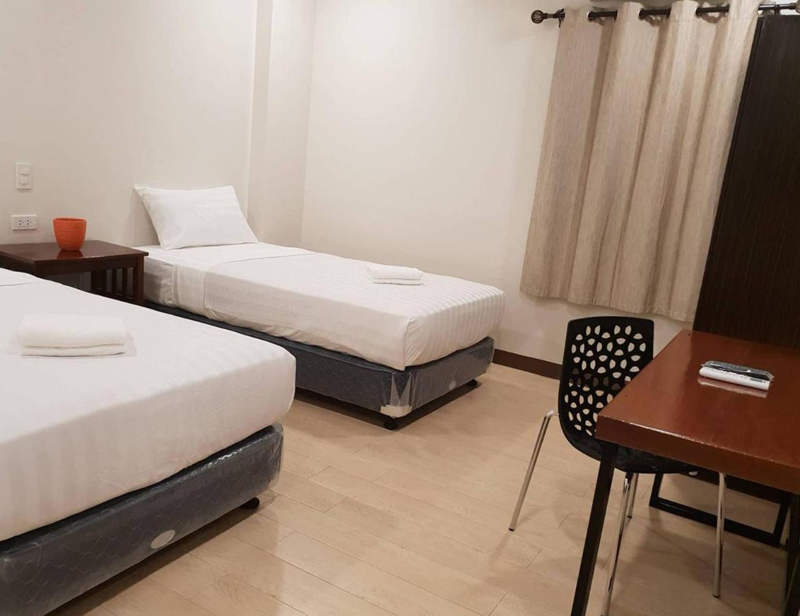 Hotel Lourdes Laoag Exterior photo